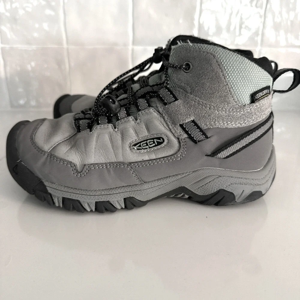Keen Targhee Hiking Boots Kids Size 1 Grey Waterproof Leather Trail Shoes Unisex